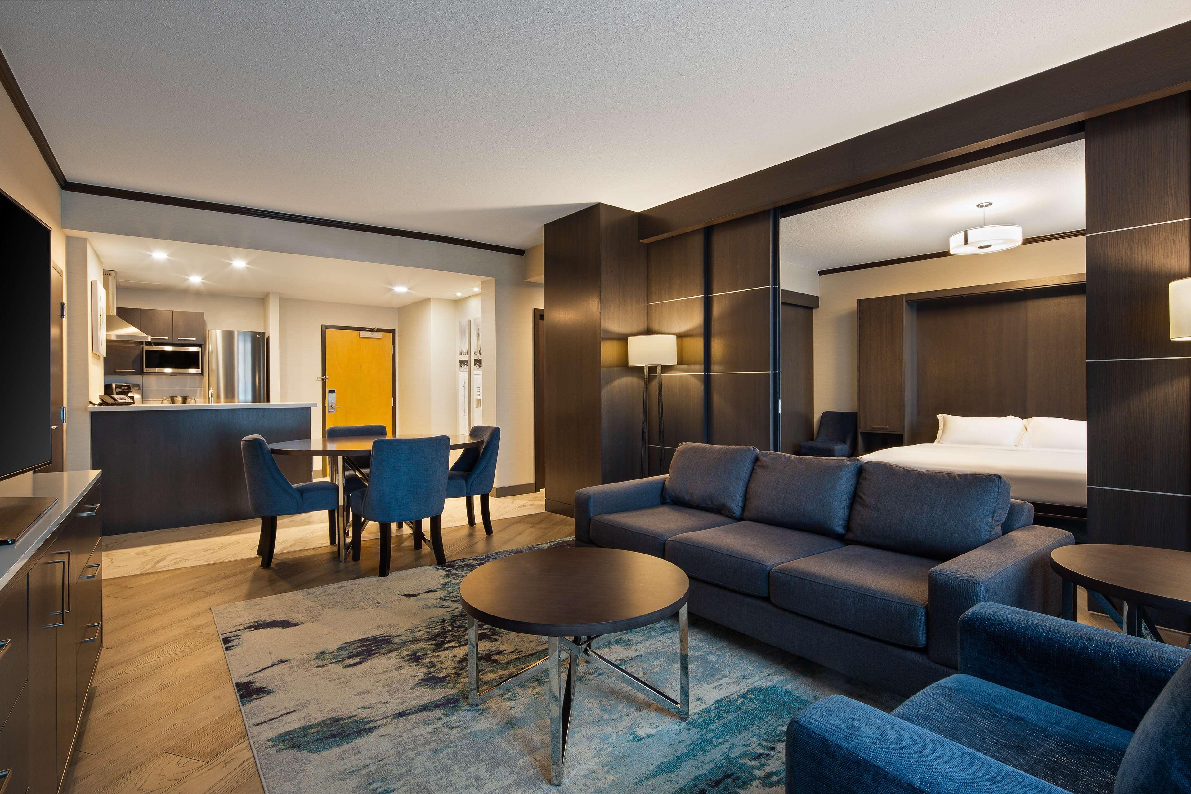 ฮิลตัน แวนคูเวอร์ เมโทรทาวน์ Hotel เบิร์นนาบี ภายนอก รูปภาพ