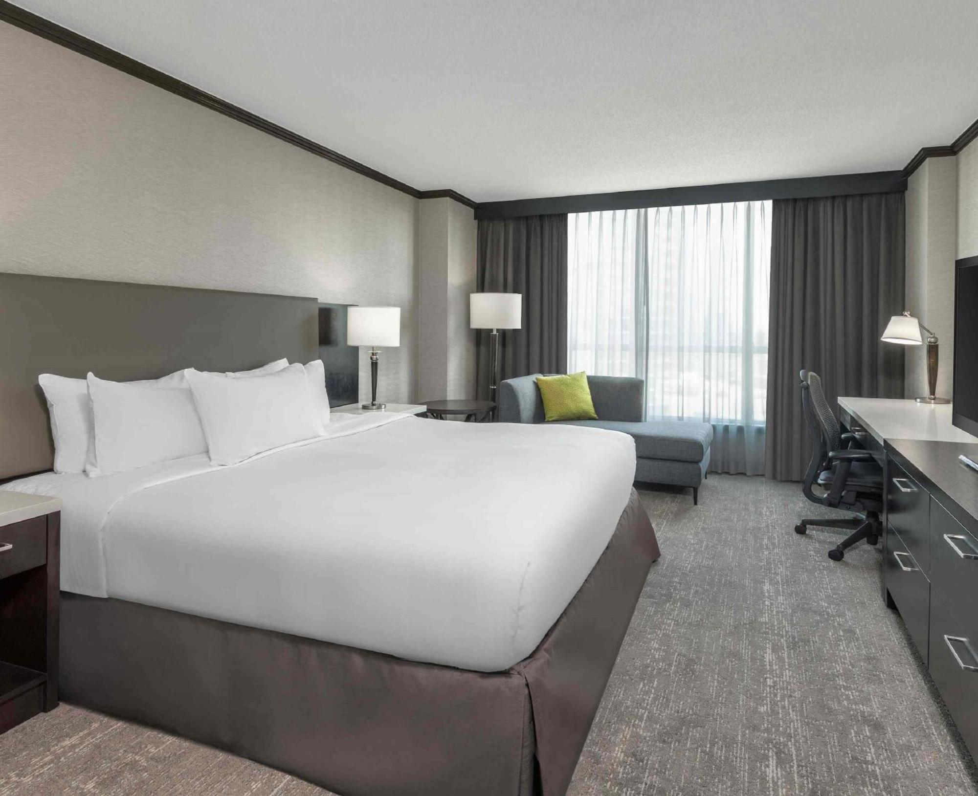 ฮิลตัน แวนคูเวอร์ เมโทรทาวน์ Hotel เบิร์นนาบี ภายนอก รูปภาพ