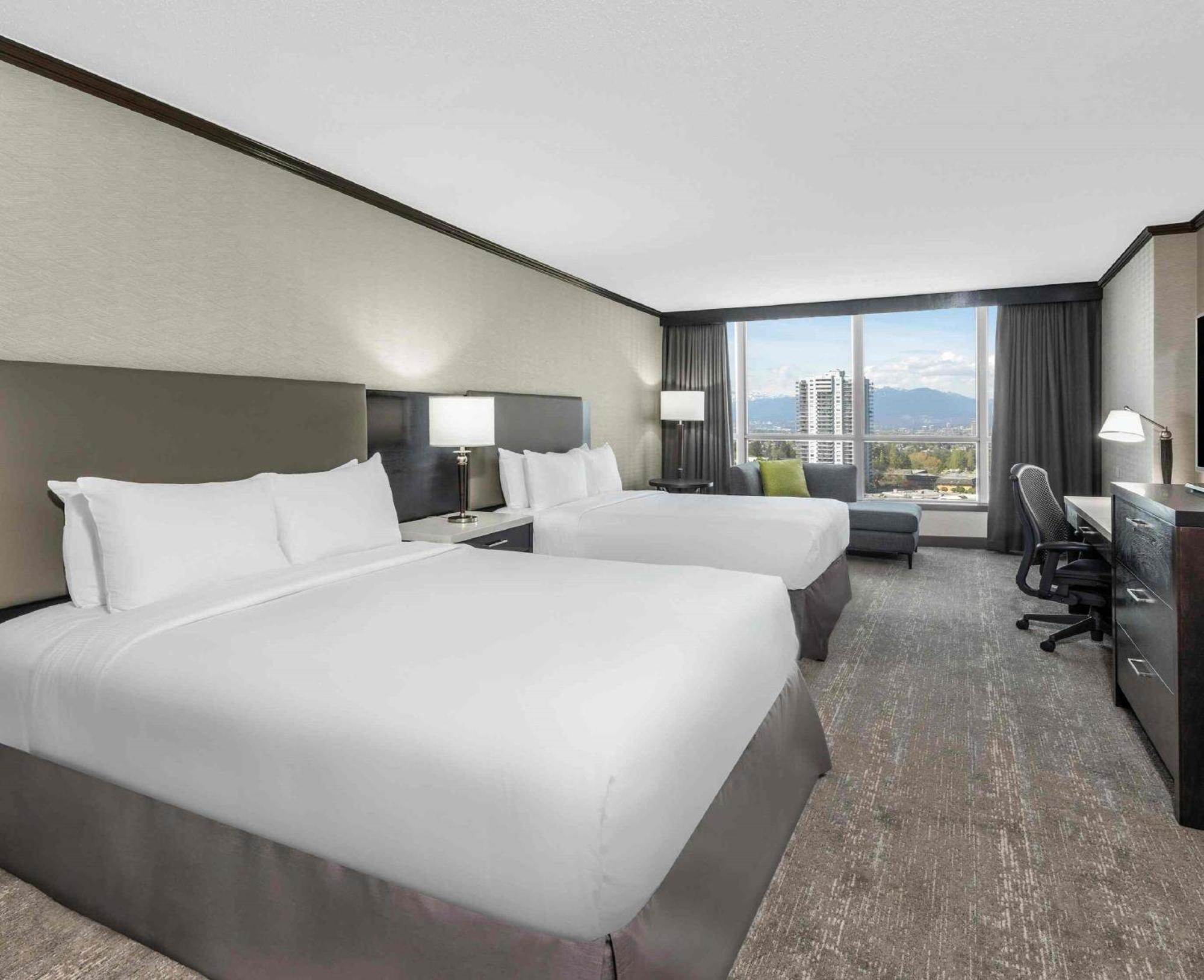 ฮิลตัน แวนคูเวอร์ เมโทรทาวน์ Hotel เบิร์นนาบี ภายนอก รูปภาพ