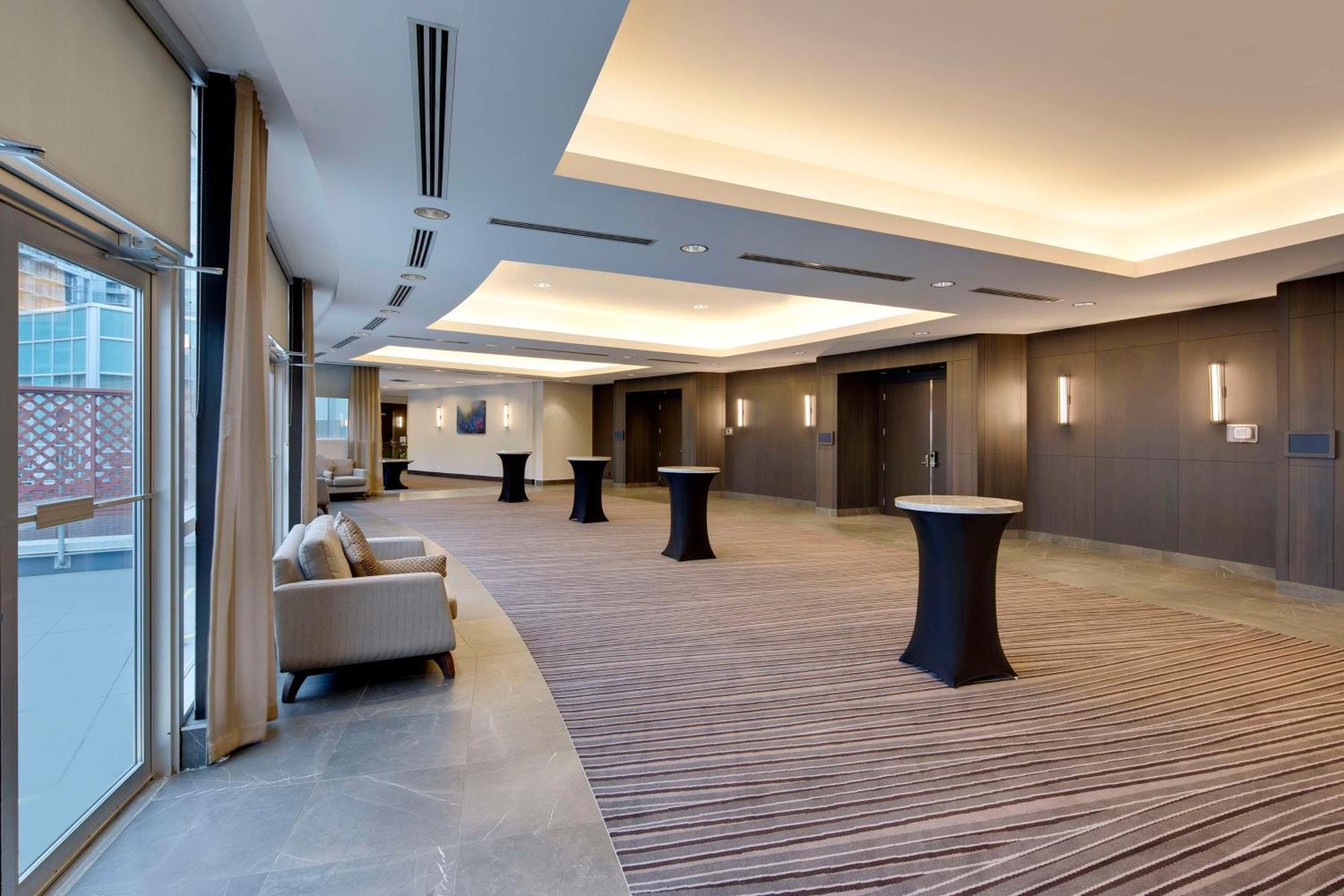 ฮิลตัน แวนคูเวอร์ เมโทรทาวน์ Hotel เบิร์นนาบี ภายนอก รูปภาพ